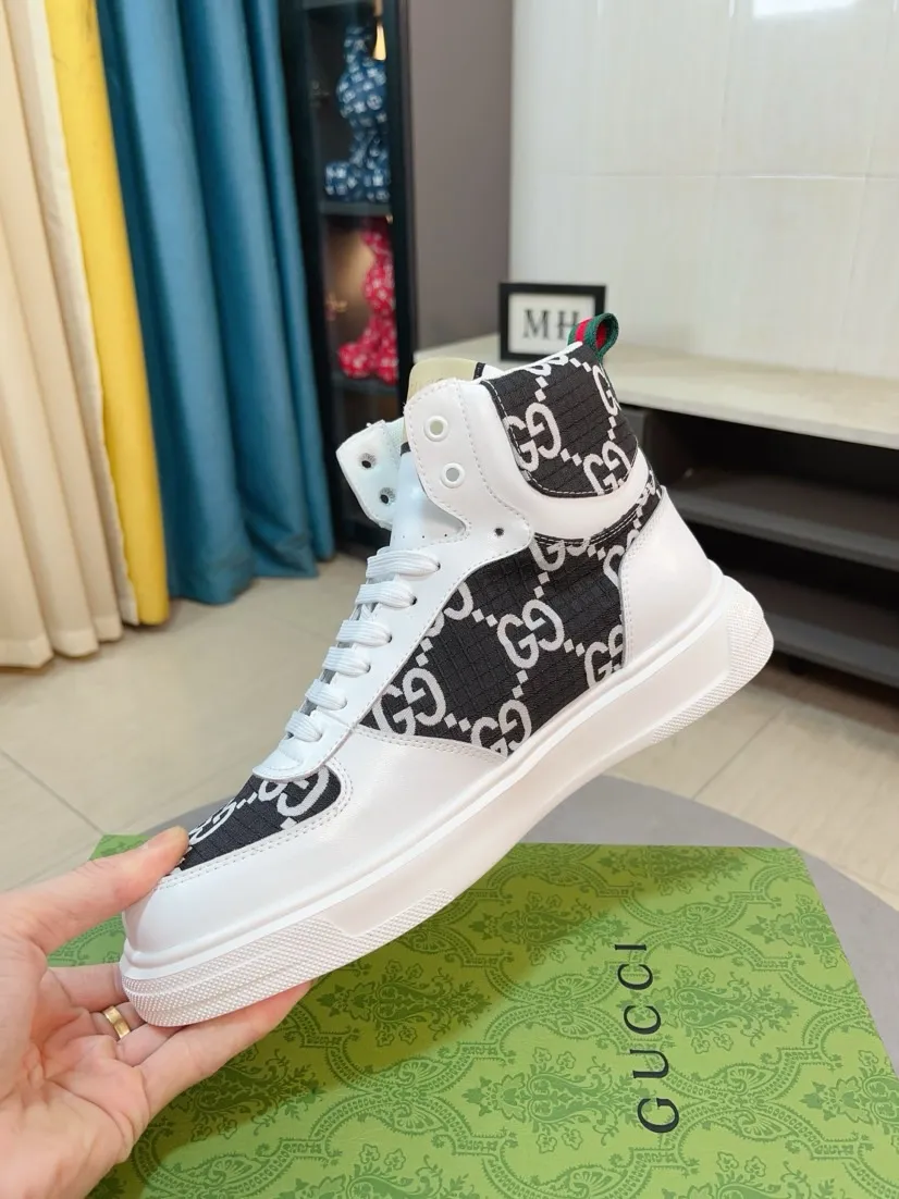 Men's shoes 💰440🌹🌹GUCCI [Gucci] New high-top men's shoes, a high-end brand, the latest fashionable casual men's shoes, trendy and versatile, relaxed and sporty style, uppers imported from Italy, first-layer cowhide, genuine leather lining, and ultra-fine workmanship. Original personalized fashionable rubber wear-resistant outsole, light and comfortable on the foot, size 38-44